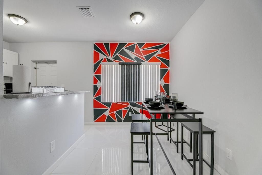 Deco Drive Miami • Near Hard Rock Stadium • South Beach • Wynwood Exteriér fotografie